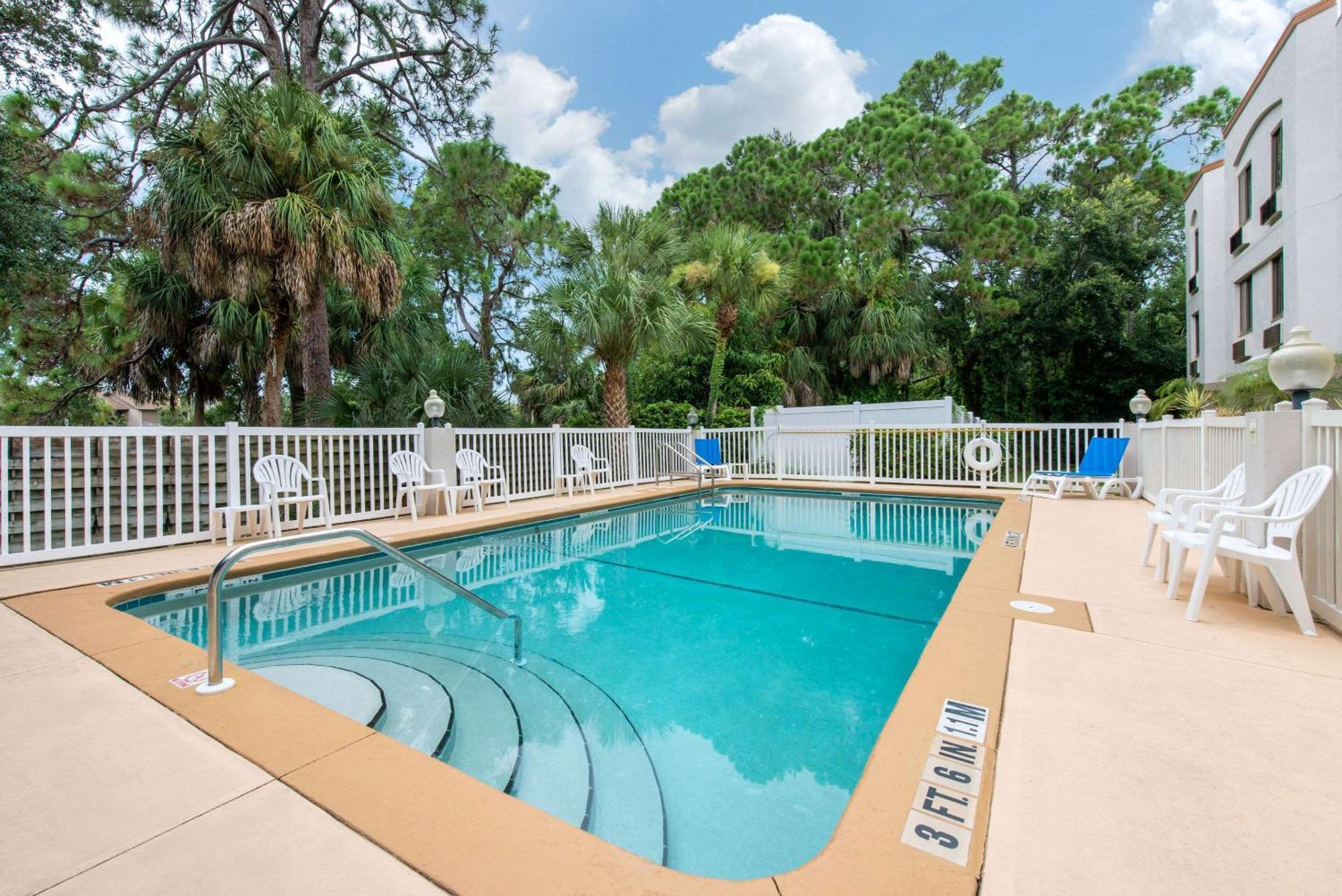Sleep Inn Sarasota North Экстерьер фото